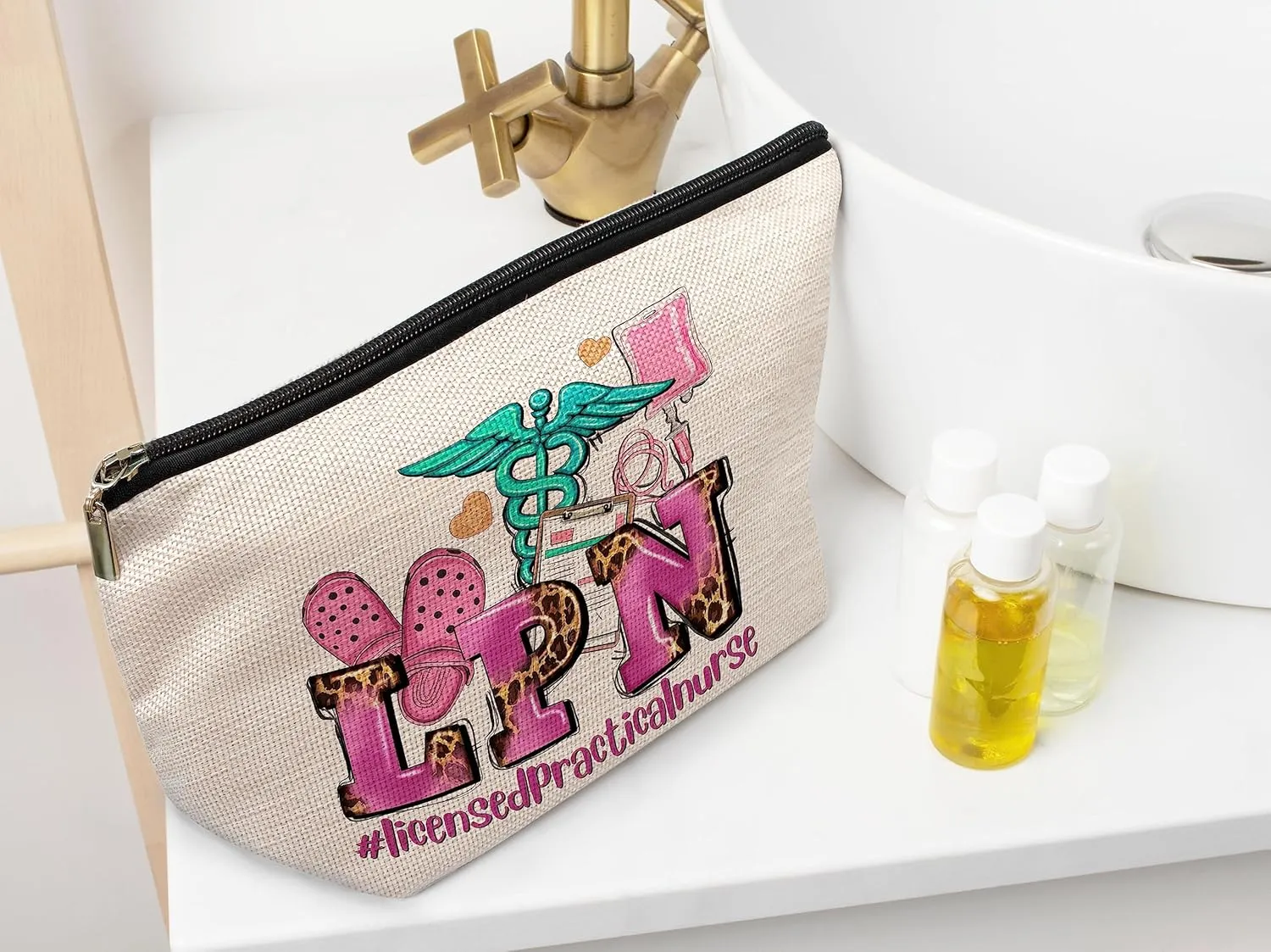 Ayxvt LPN Licensed Practical Nurse Cosmetic Bag,Retro Gorgeous Pink Leopard Clipart Decorative Women's Makeup Bag Zipper Pouch Travel Toiletry,Nurse's Day Nurse Graduation Gifts for Nurse Women Girls