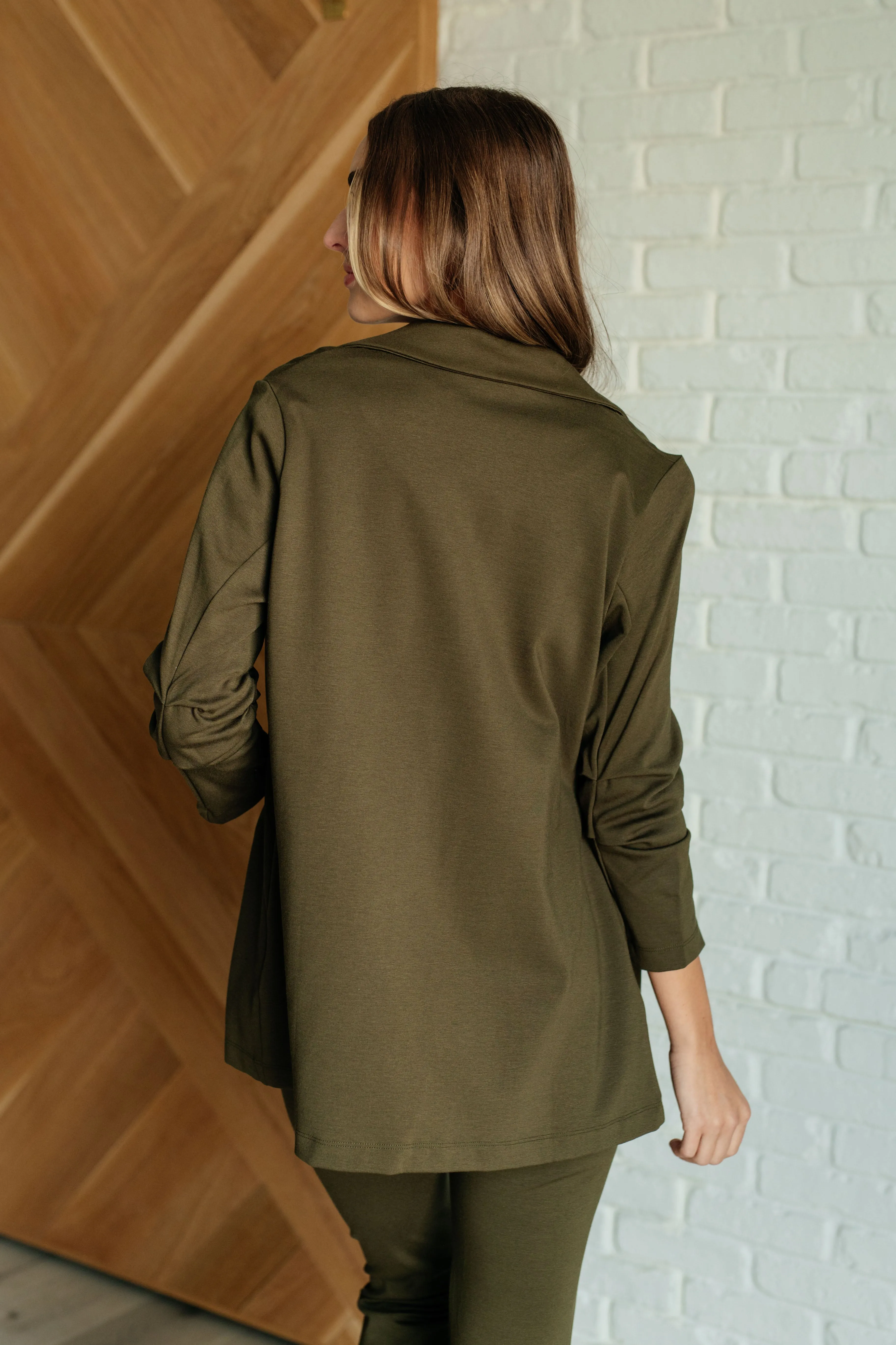 Dear Scarlett Magic 3/4 Blazer in Olive