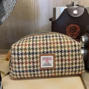 Harris Tweed Wool Cosmetic Bag, Large Capacity Scottish Tartan Handmade Makeup Organizer, Stain-Resistant Travel Toiletry Pouch for Women No.614