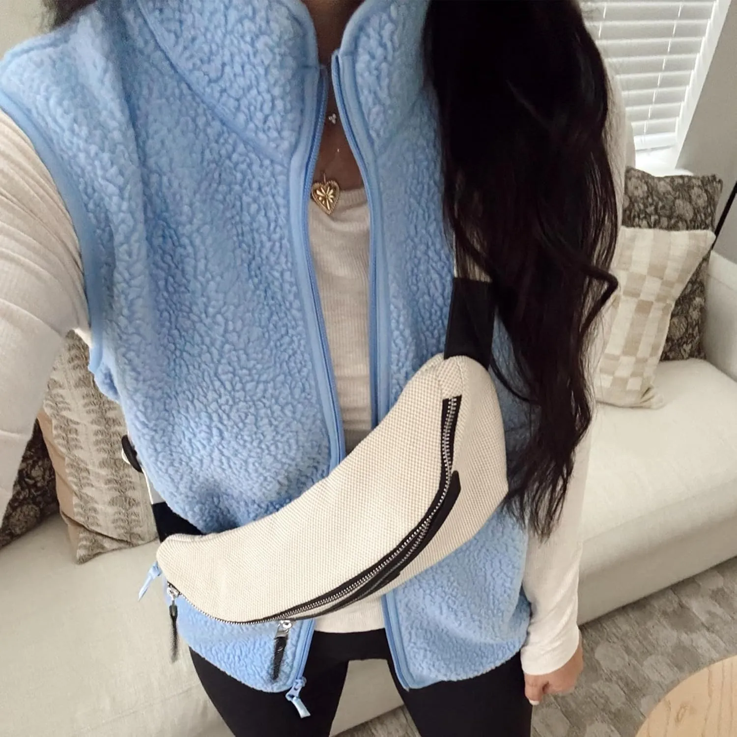 Hixiaohe Sherpa Fleece Vest for Women Trendy Warm Sleeveless Vests Jacket Lightweight Zip Coats with Pockets Fall Outerwear