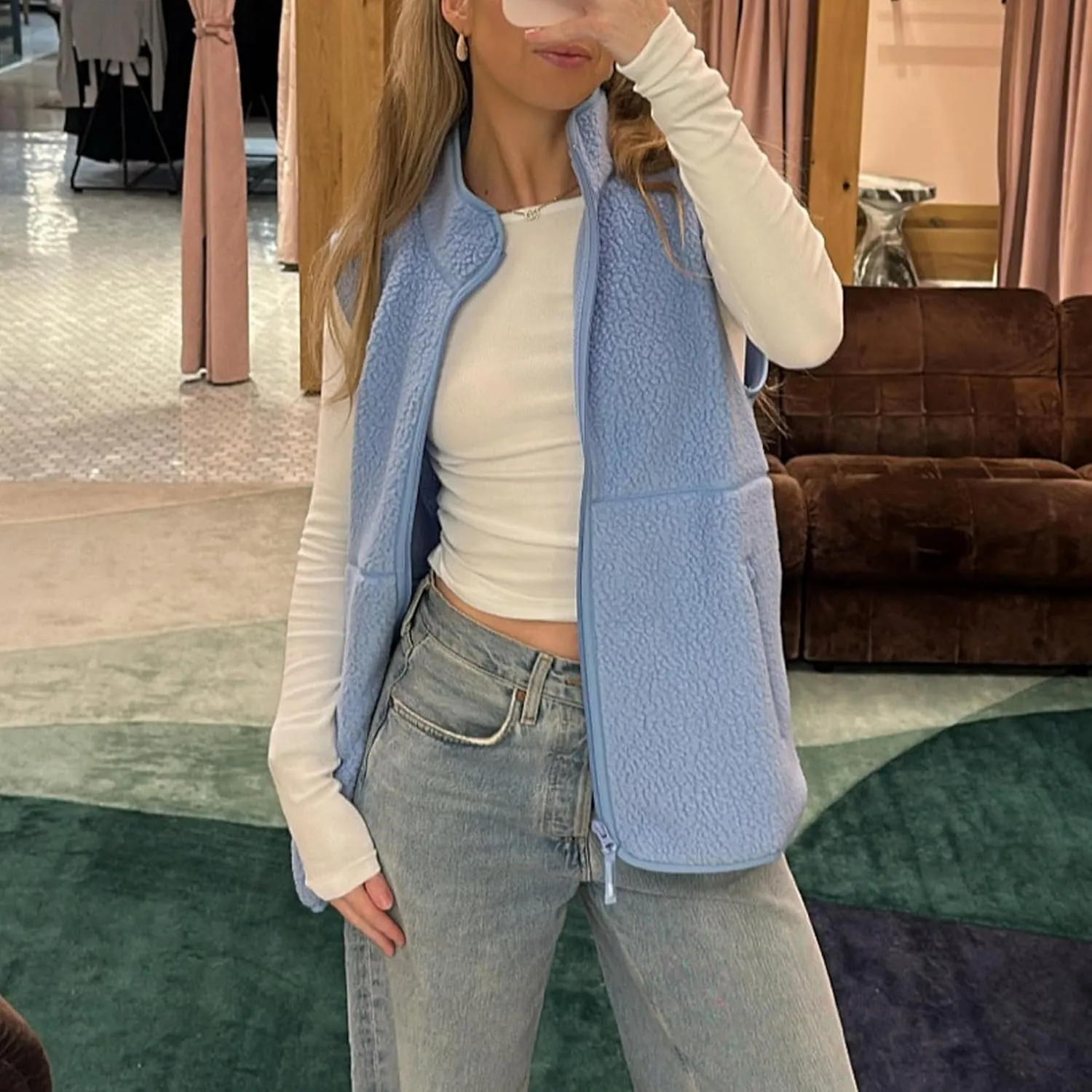 Hixiaohe Sherpa Fleece Vest for Women Trendy Warm Sleeveless Vests Jacket Lightweight Zip Coats with Pockets Fall Outerwear