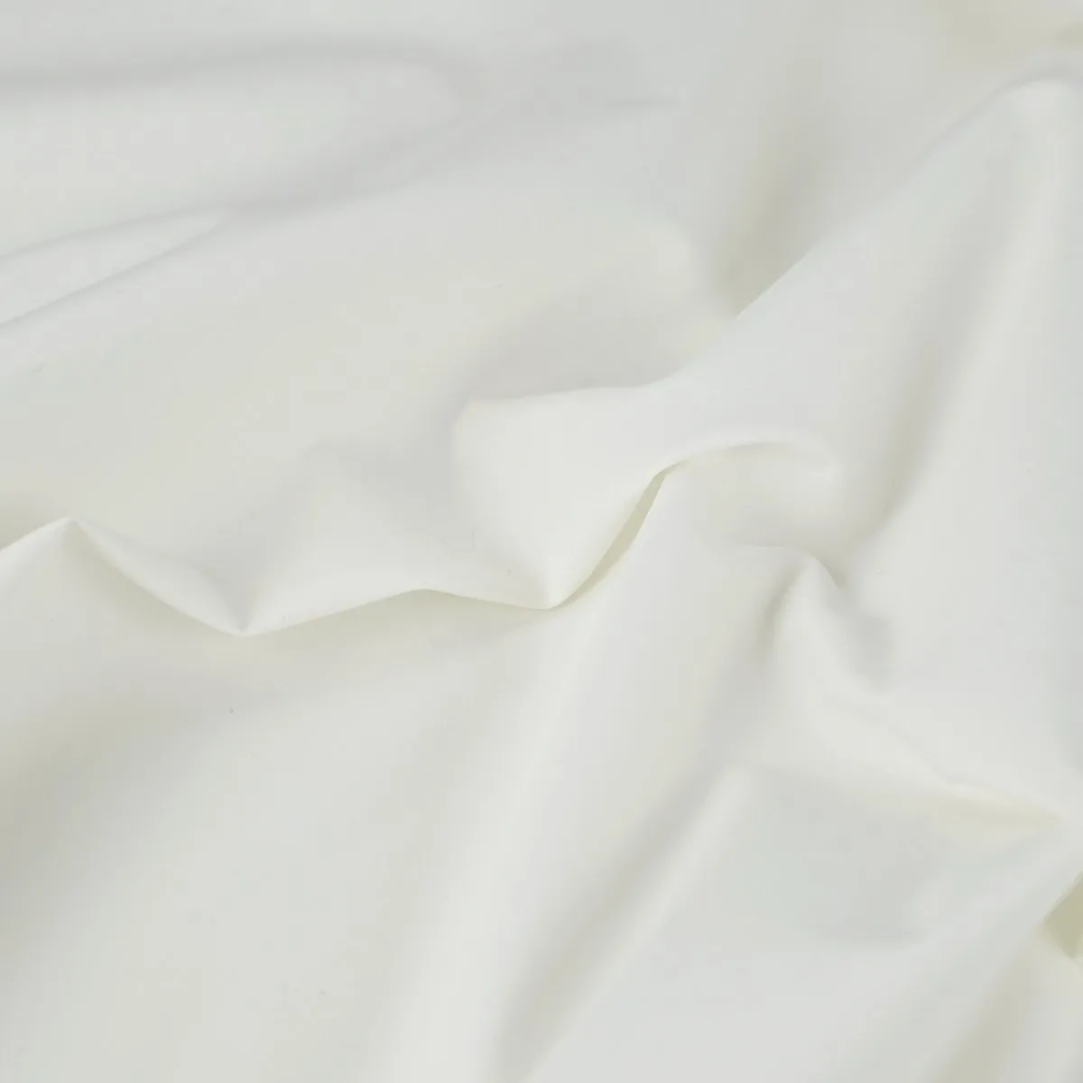 Ivory Poplin Fabric 97599