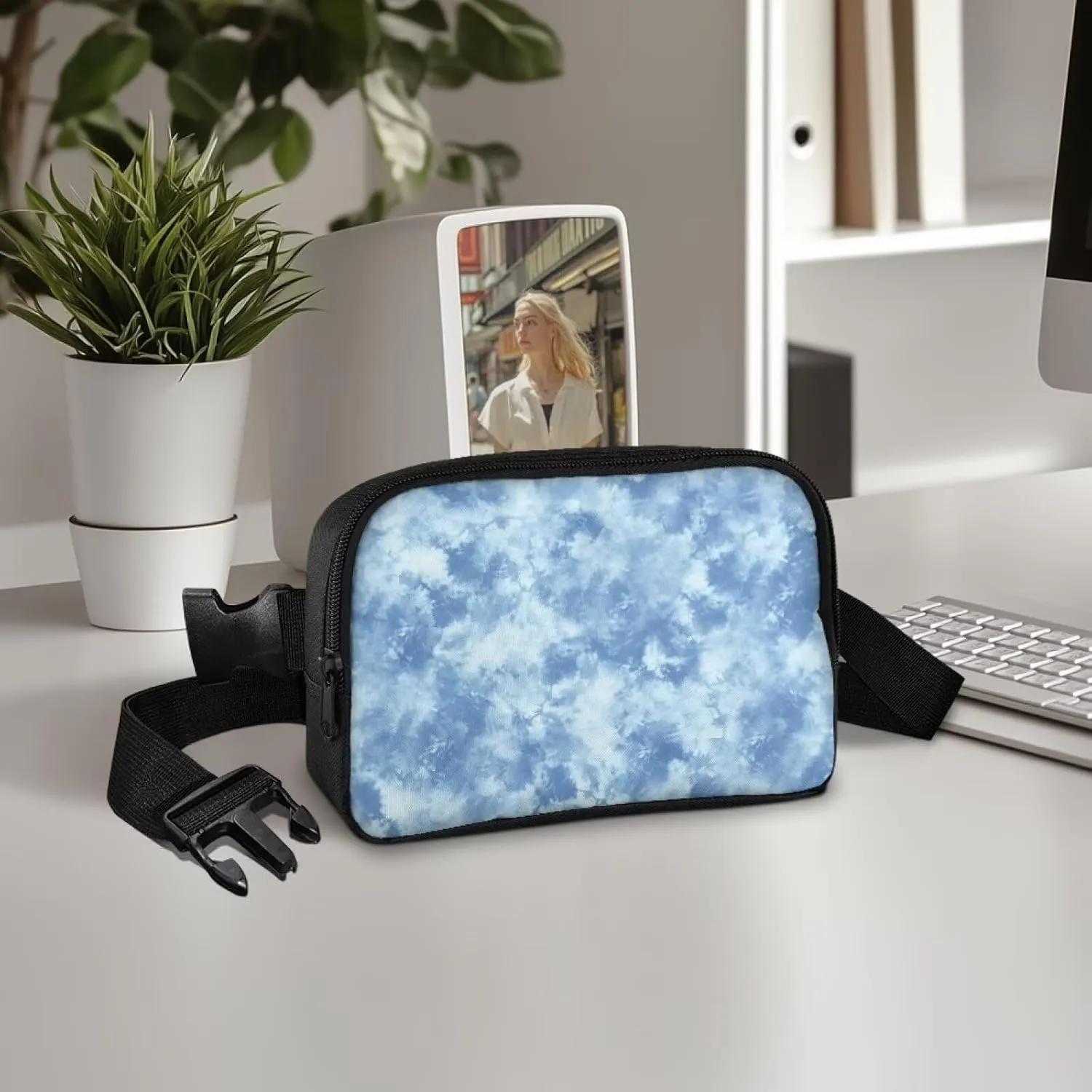 Tie Dye Fanny Packs for Women Blue Waist Bag Lightweight Practical Waist Pouch with Smooth Zipper for Hiking Travel Sports Cycling Mini Bum Bags for Women Crossbody Birthday Gifts for Her