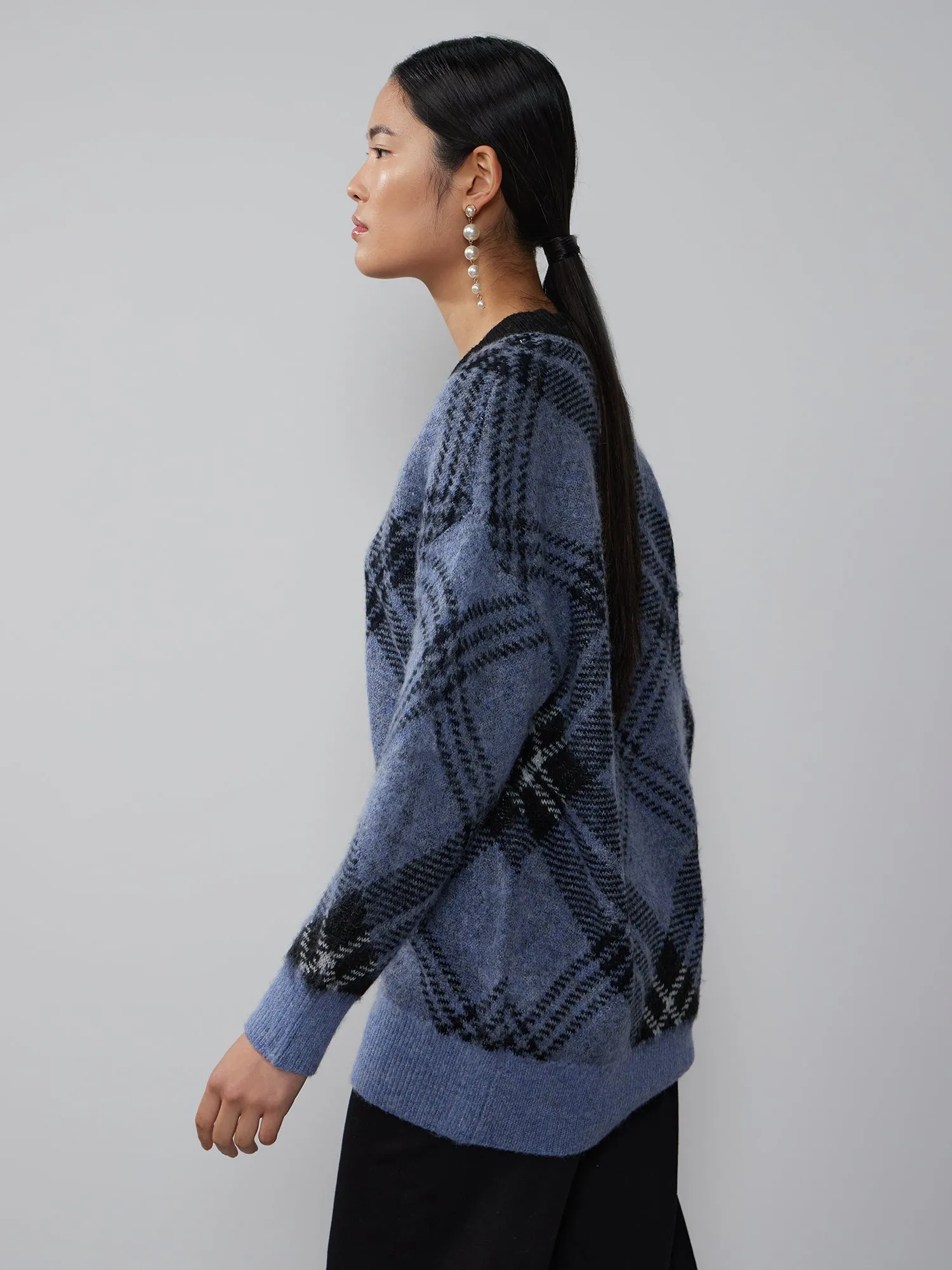 V-Neck Plaid Pullover