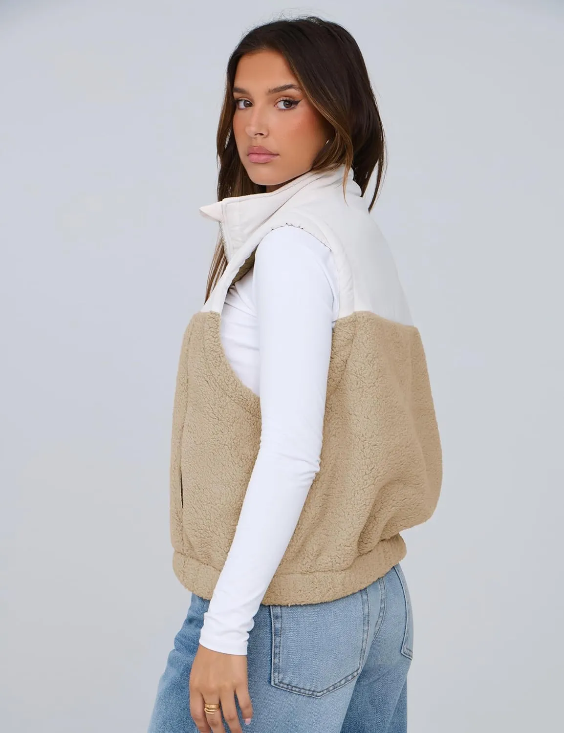 Yeokou Women Fleece Sherpa Vest Cropped Half Zip Sleeveless Warm Fuzzy Contrast Color Outwear Vest Kangaroo Pocket